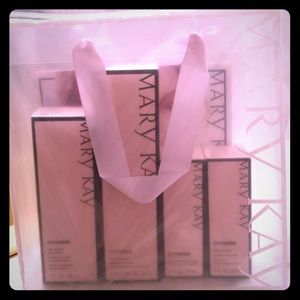Mary Kay miracle set!