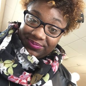 Meet your Posher, Alisha