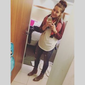 Meet your Posher, Mallory