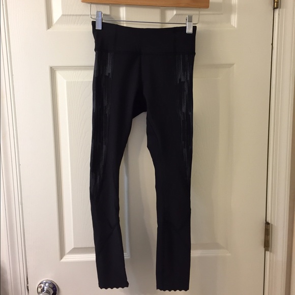 Lululemon Tight Stuff Tight