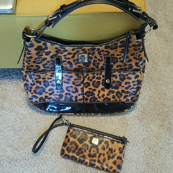 Dooney & Bourke Handbags - Dooney & Bourke Handbag and wristlet FIRM PRICE