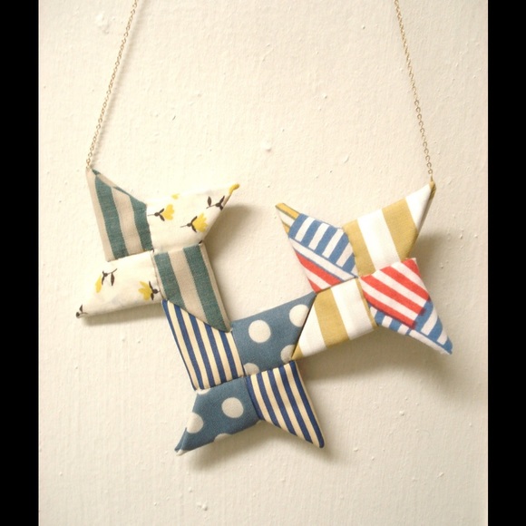 Anthropologie Jewelry - 🌷 Anthropologie pinwheel Japanese fabric necklace