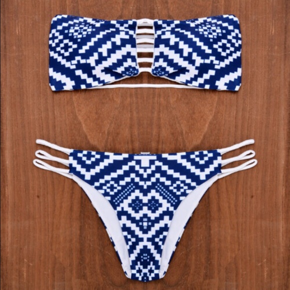 Unbranded Other - Blue and white print bikini