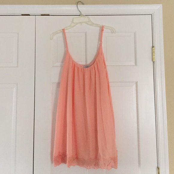 NEVER WORN! Tobi Peach Shift Dress