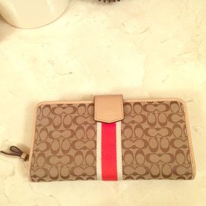 Coach wallet