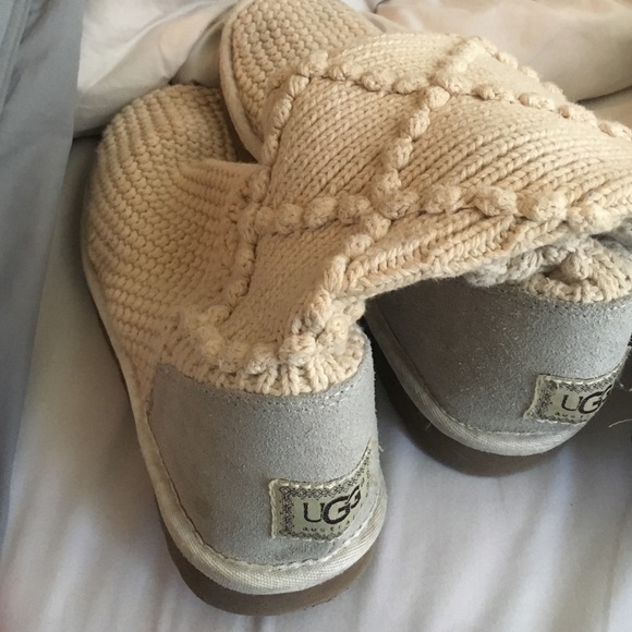 sand/tan knit uggs