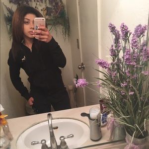 Meet your Posher, Ayana