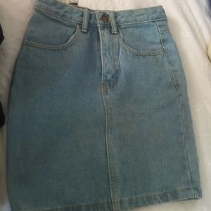 denim skirt