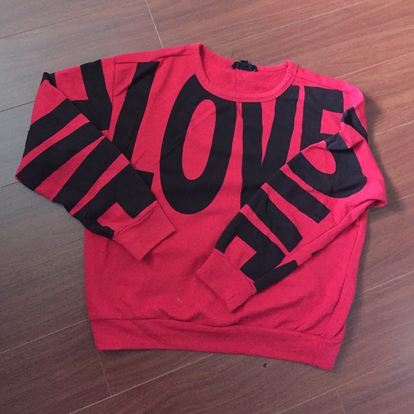 Love sweater - Picture 1 of 1