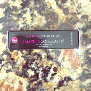 Amazing Cosmetics Concealer