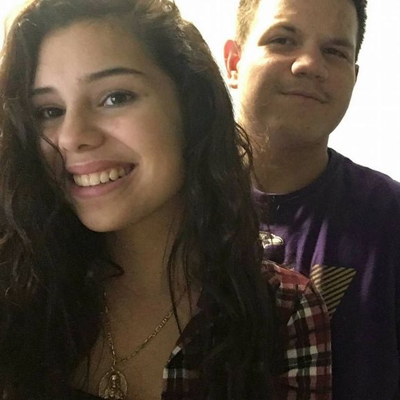 Meet your Posher, Isabelle - Picture 1 of 1