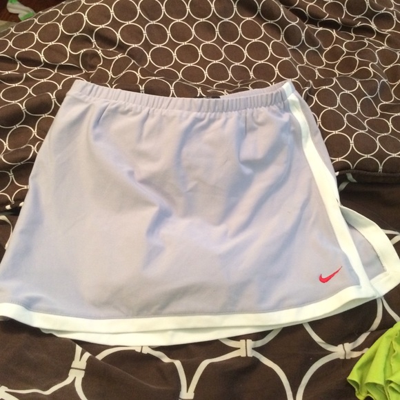 Nike light purple skort