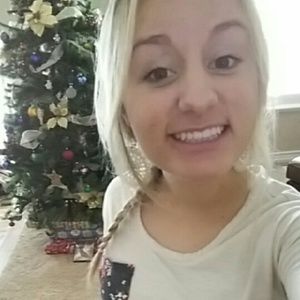 Meet your Posher, Whitney