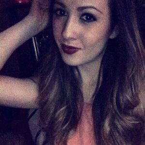 Meet your Posher, Javiera