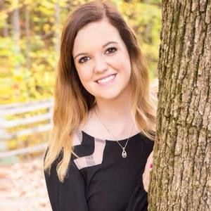 Meet your Posher, Alexis