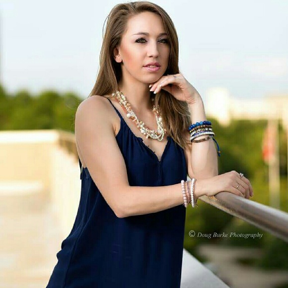 Meet your Posher, Samantha - Picture 2 of 3