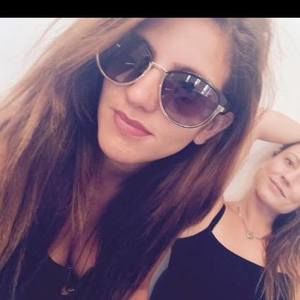 Meet your Posher, Danielle