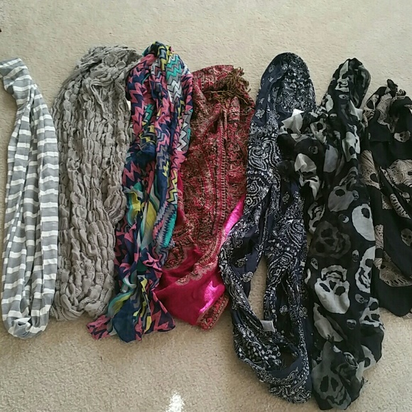 Lot of 7 fashion scarves