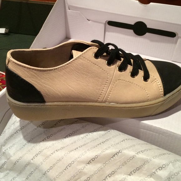Brand new Aldo leather sneaker