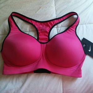 Nike High support sports bra. NWT