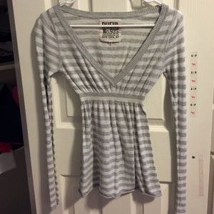 Ruehl long sleeve top