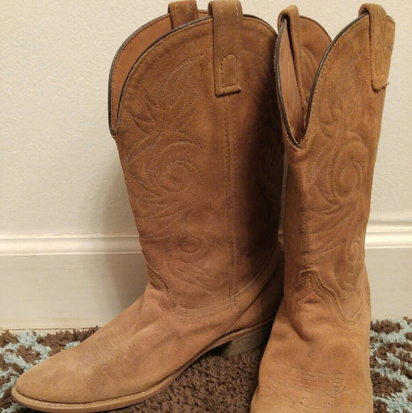 Iight Brown/ tan cowboy boots