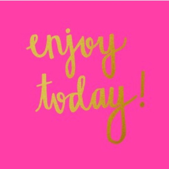 Bookmark My Closet! - Picture 4 of 4