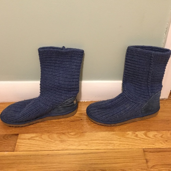 ugg blue crochet short boot