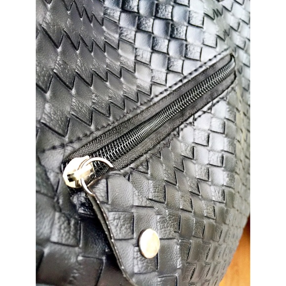 New! Quilted Black Pleather Tote - Picture 2 of 4