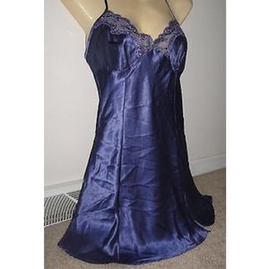 NWOT Victoria's Secret night slip
