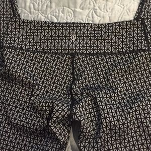 Lululemon Wunder Under Pant EUC sz 6 unique design
