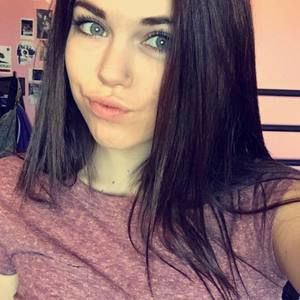 Meet your Posher, Nina