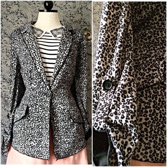 ECI Sweaters - Animal print jacket