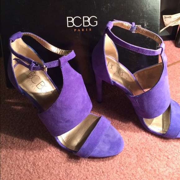 Brand new! BCBG Paris Dorryx heels Sapphire!