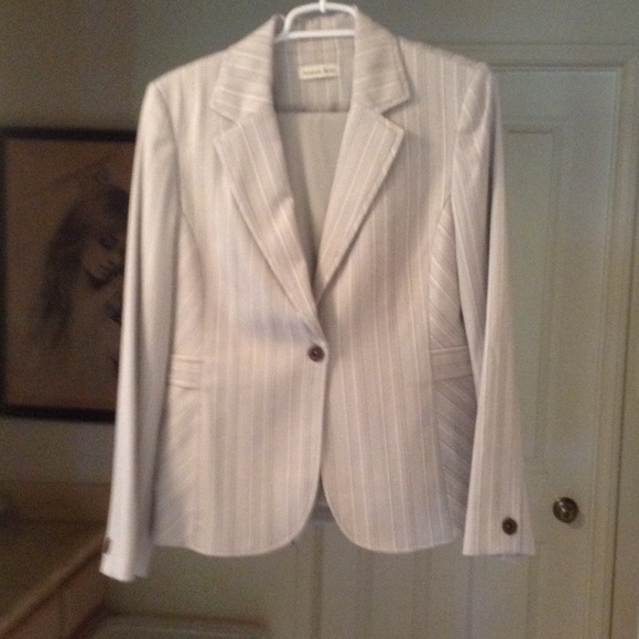 Pant suit, never used
