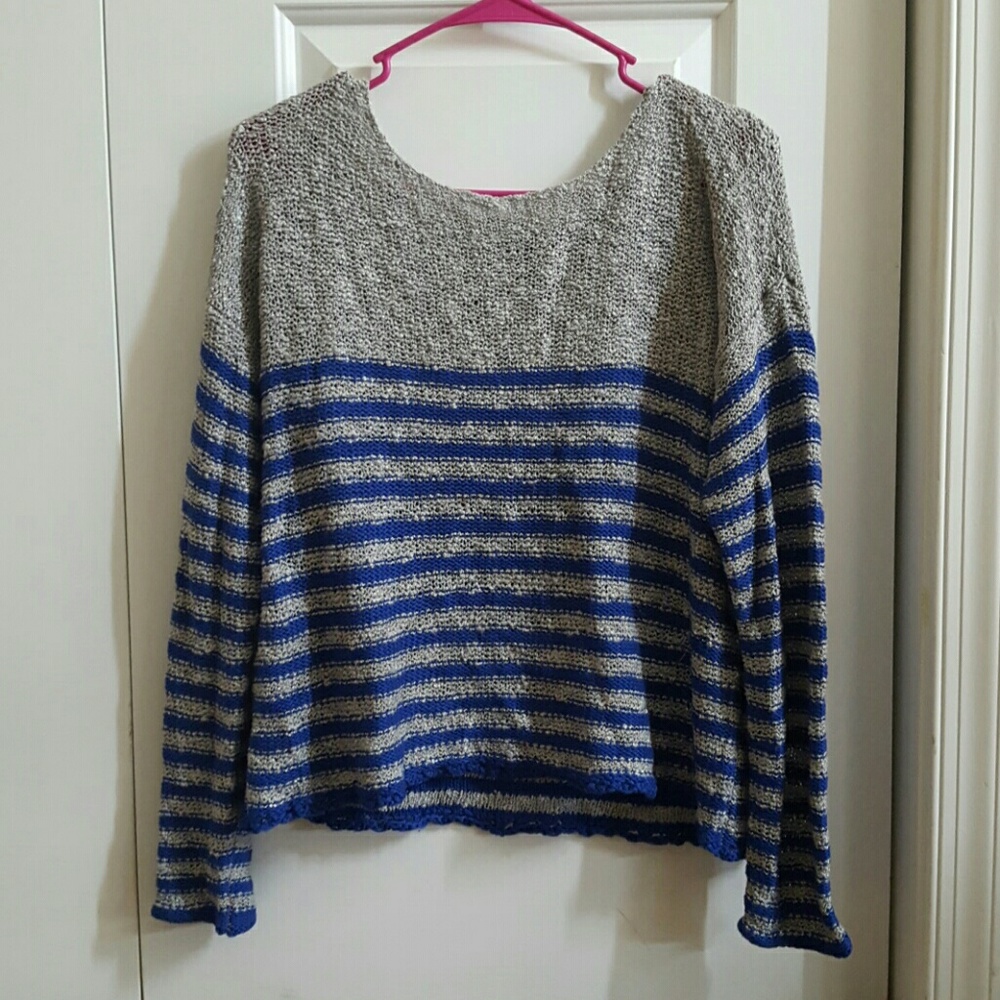 Gray sweater