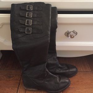 Knee high Steve Madden boots size 6