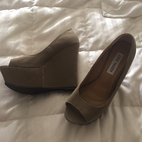 Steve Madden wedges
