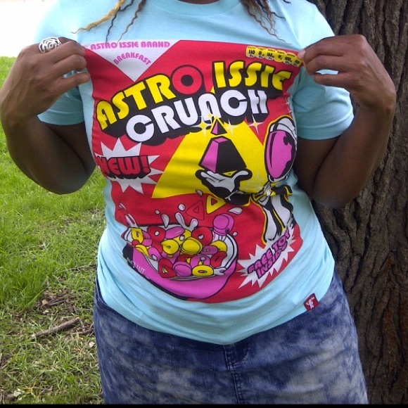 1980s Spaceman Crunch Cereal UNISEX T-shirt - Picture 3 of 3