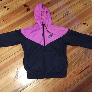 Nike wind breaker , BRAND NEW