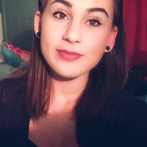 Meet your Posher, Ciara