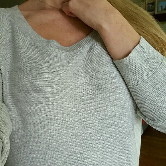 RESERVED πGorgeous Soft Ribbed Light Grey Top - Picture 2 of 4