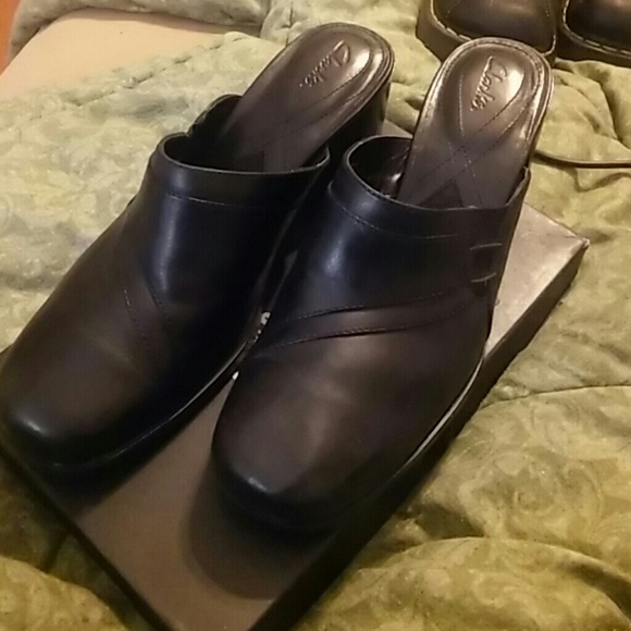 15 MINUTE FLASH ONLY! Clark's  Like New!