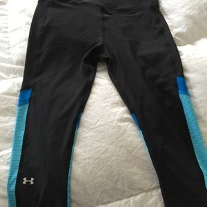 Under armour compression crops