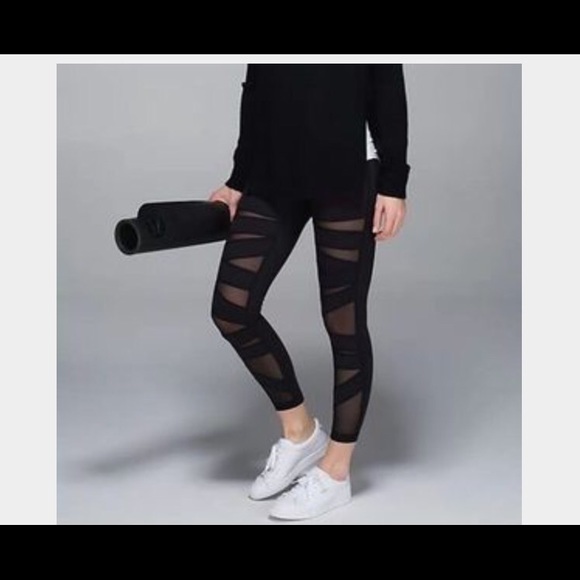 ISO these Lululemon mesh tights in black sz 4
