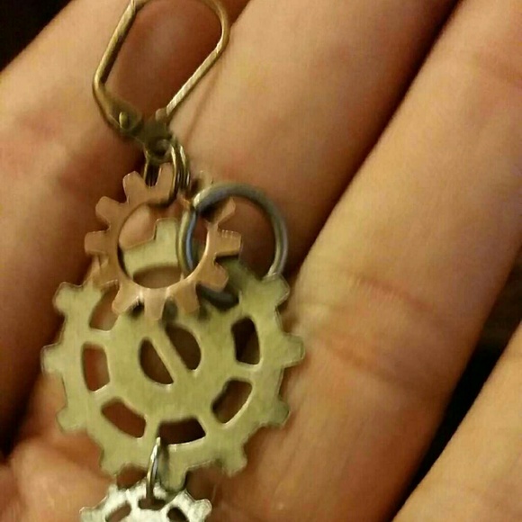 Gearrings - Picture 2 of 3