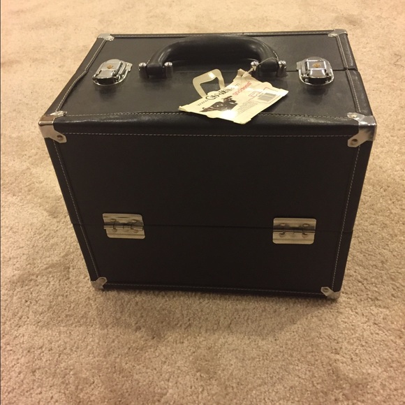 Caboodles case