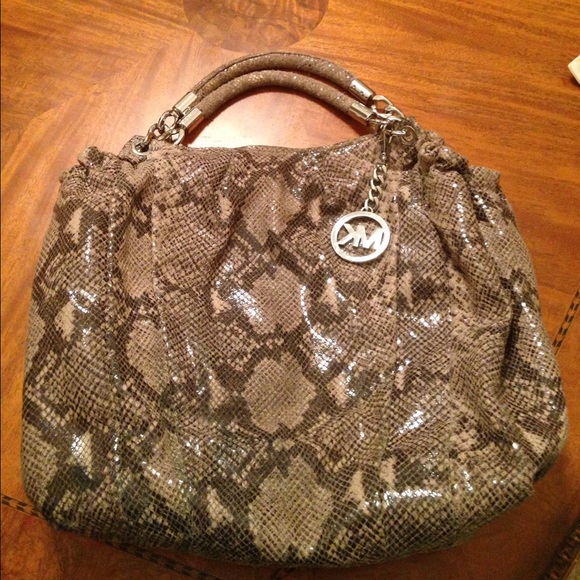 Additional pics of Michael Kors Handbag