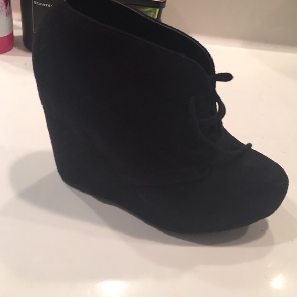 Black ankle wedge bootie