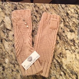 Vince Camuto gloves
